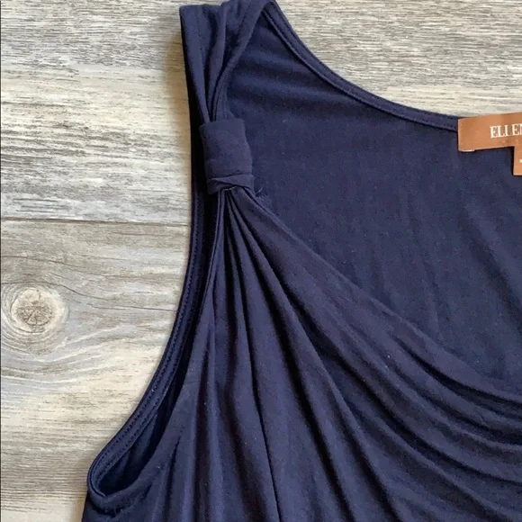 Women's Ellen Tracy Scoop Neck Tank Top Medium - Picture 4 of 8